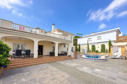 Casa Cluster venda em Cerros Del Lago, Marbella, Málaga. 