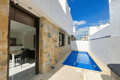 Semi-parcel huse til salg i Orihuela-Costa, Alicante. 
