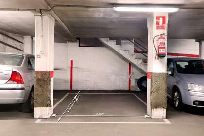 Parking space for sale in Salesas, Salamanca. 