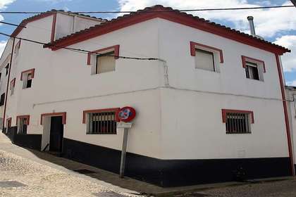 House for sale in Galaroza, Huelva. 