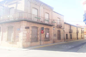 Haus zu verkaufen in Nucleo Urbano, Valdepeñas, Ciudad Real. 