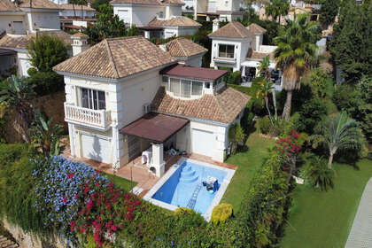 Cluster house for sale in Riviera Del Sol, Marbella, Málaga. 