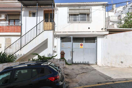 House for sale in Alozaina, Málaga. 
