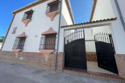 Řadový dům na prodej v Ronda, Málaga. 