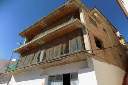 Maison de ville vendre en Tolox, Málaga. 