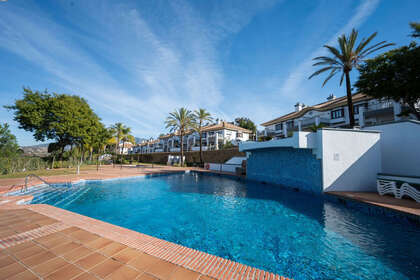 Maison de ville vendre en La Cala Golf, Mijas, Málaga. 