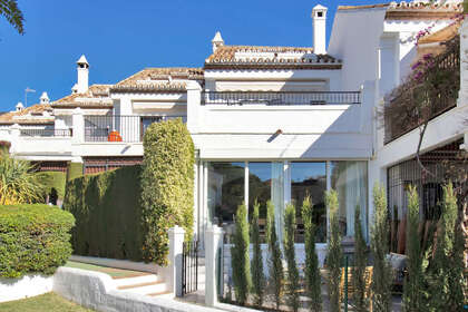 House for sale in Nagüeles, Marbella, Málaga. 