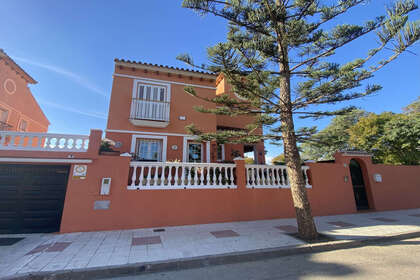 Cluster house for sale in Torremolinos, Málaga. 