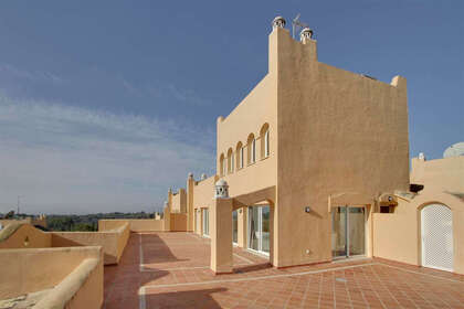 Penthouse/Dachwohnung zu verkaufen in Elviria, Marbella, Málaga. 