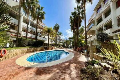 Apartment for sale in Puerto Banús, Marbella, Málaga. 
