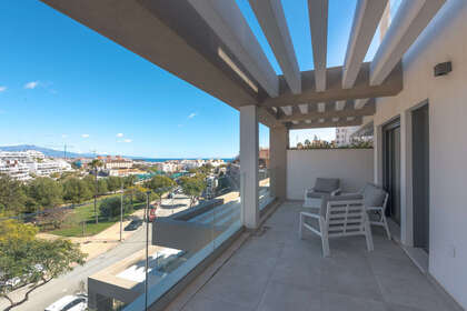 Apartment zu verkaufen in Estepona, Málaga. 