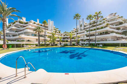 Apartment zu verkaufen in Puerto Banús, Marbella, Málaga. 