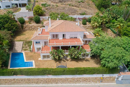 Cluster house for sale in El Paraiso, Estepona, Málaga. 
