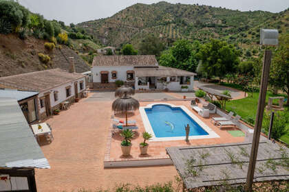 Ranch for sale in Alora, Málaga. 