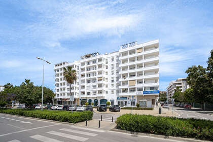Apartment for sale in Nueva andalucia, Málaga. 