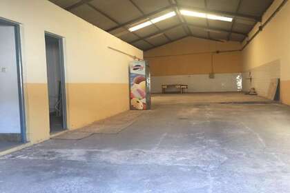 Warehouse for sale in Almendralejo, Badajoz. 