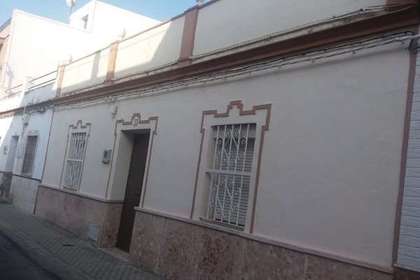 House for sale in Torreblanca, Sevilla. 