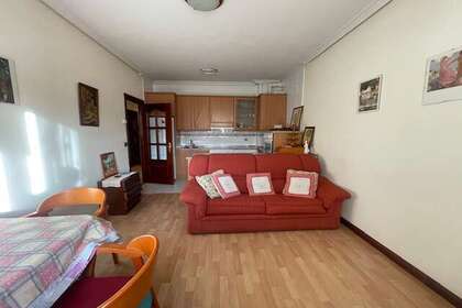 Flat for sale in Capuchinos, Salamanca. 