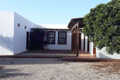 House for sale in Puerto del Rosario, Las Palmas, Fuerteventura. 