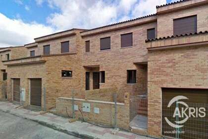 Maison de ville vendre en Illescas, Toledo. 