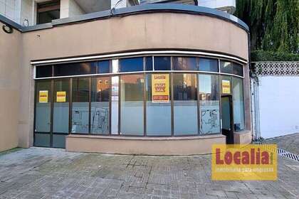 Commercial premise for sale in Santander, Cantabria. 
