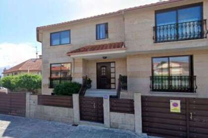 House for sale in Cangas, Pontevedra. 