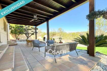 House for sale in Olivella, Barcelona. 