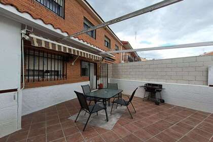 Cluster house for sale in Hormigos, Toledo. 
