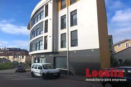 Commercial premise for sale in Sarón, Cantabria. 