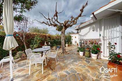 House for sale in Canyelles Almadraba (Roses), Girona. 